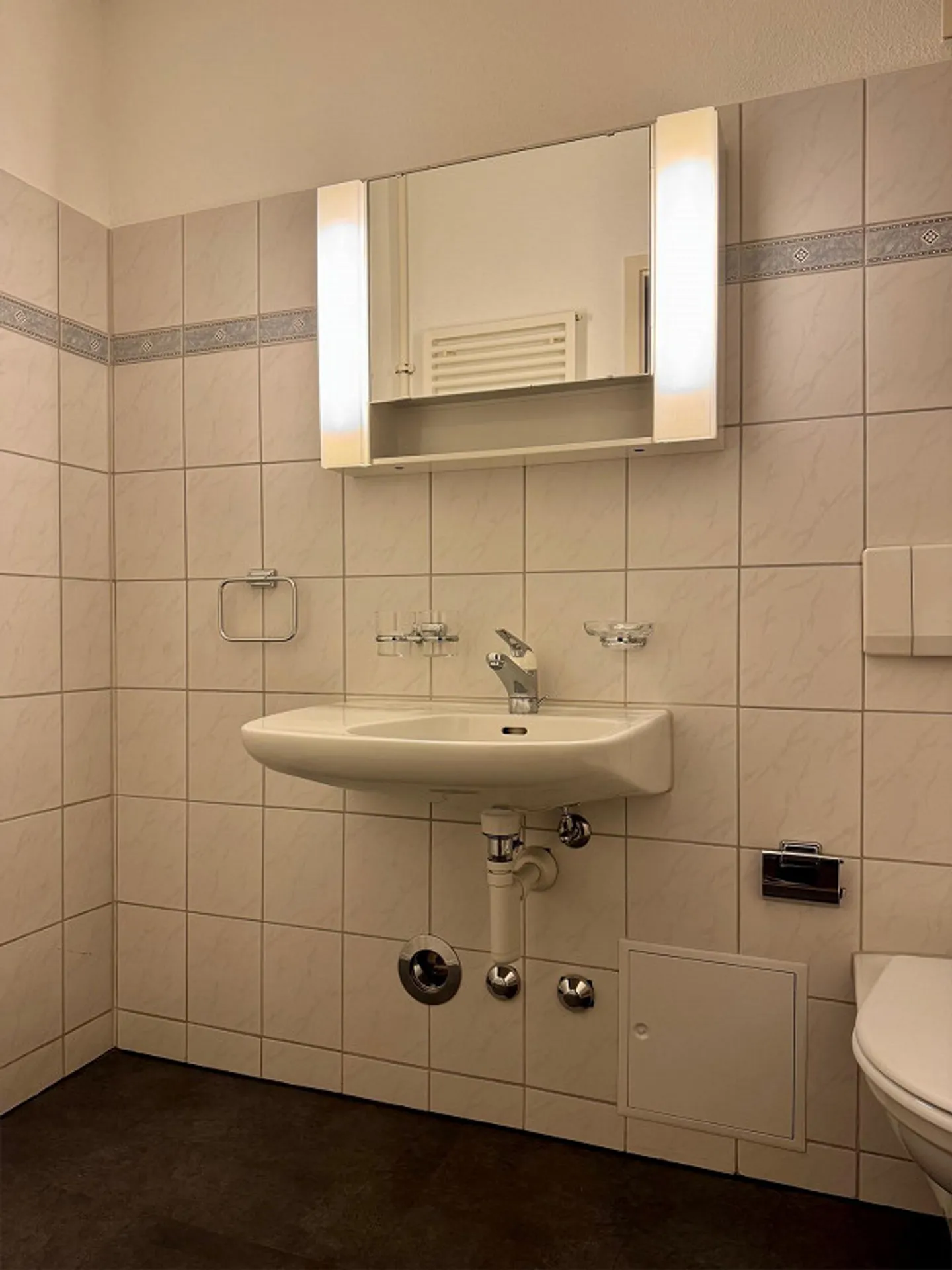 Appartamento di 2.5 locali in posizione tranquilla nel quartiere Hätschen - Foto 7 di 9