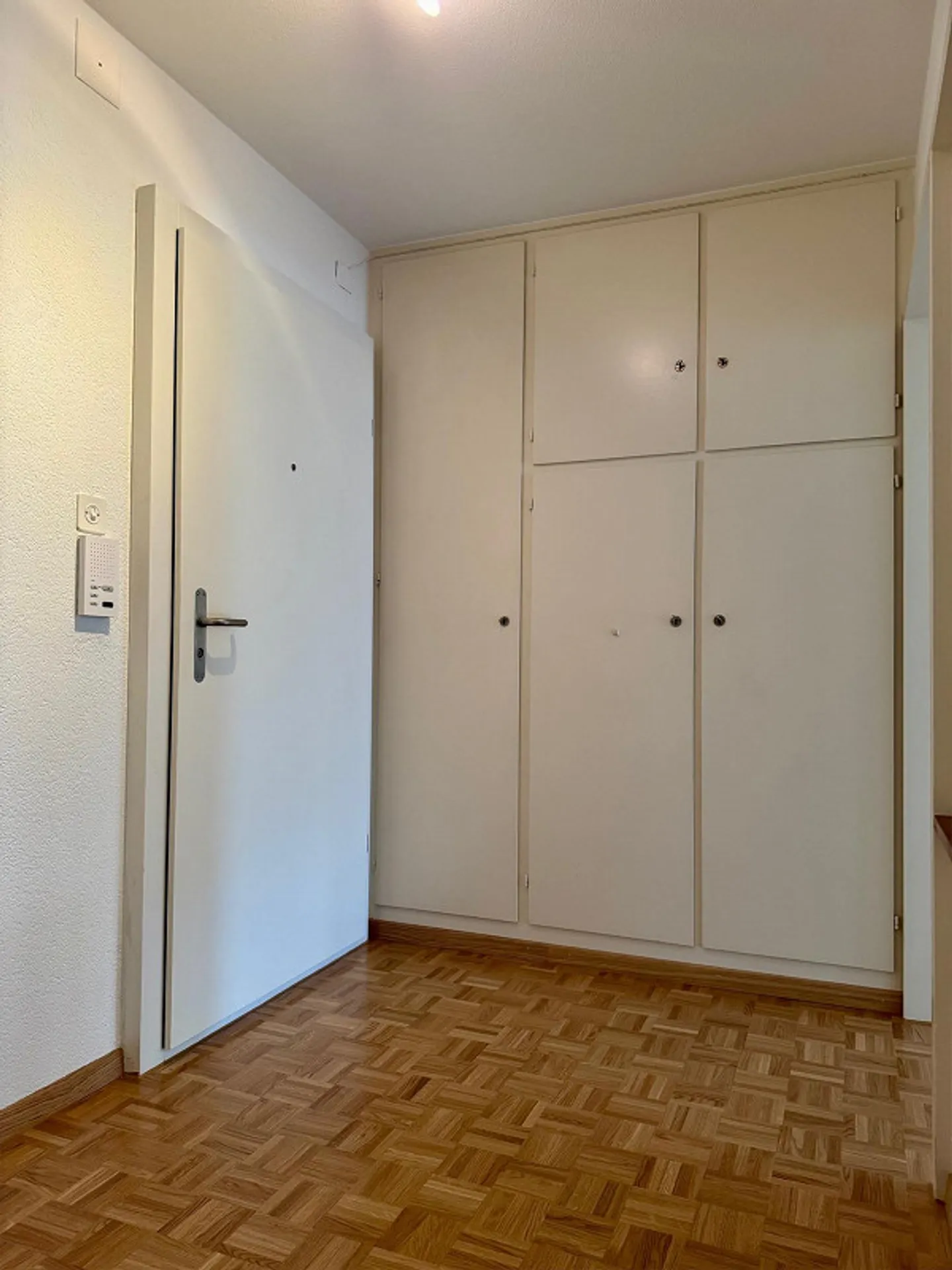 Appartamento di 2.5 locali in posizione tranquilla nel quartiere Hätschen - Foto 8 di 9