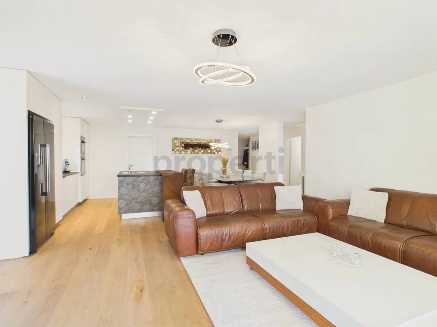 Modern 4.5-room apartment with lift and parking space, Lotzwil - Photo 2 of 12