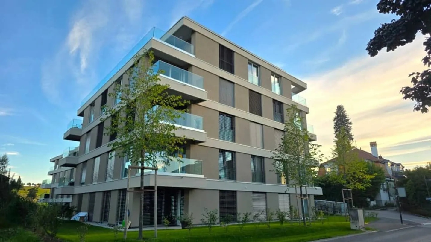 MAGNIFICENT PENTHOUSE, MODERN WITH VIEW - Photo 2 of 11