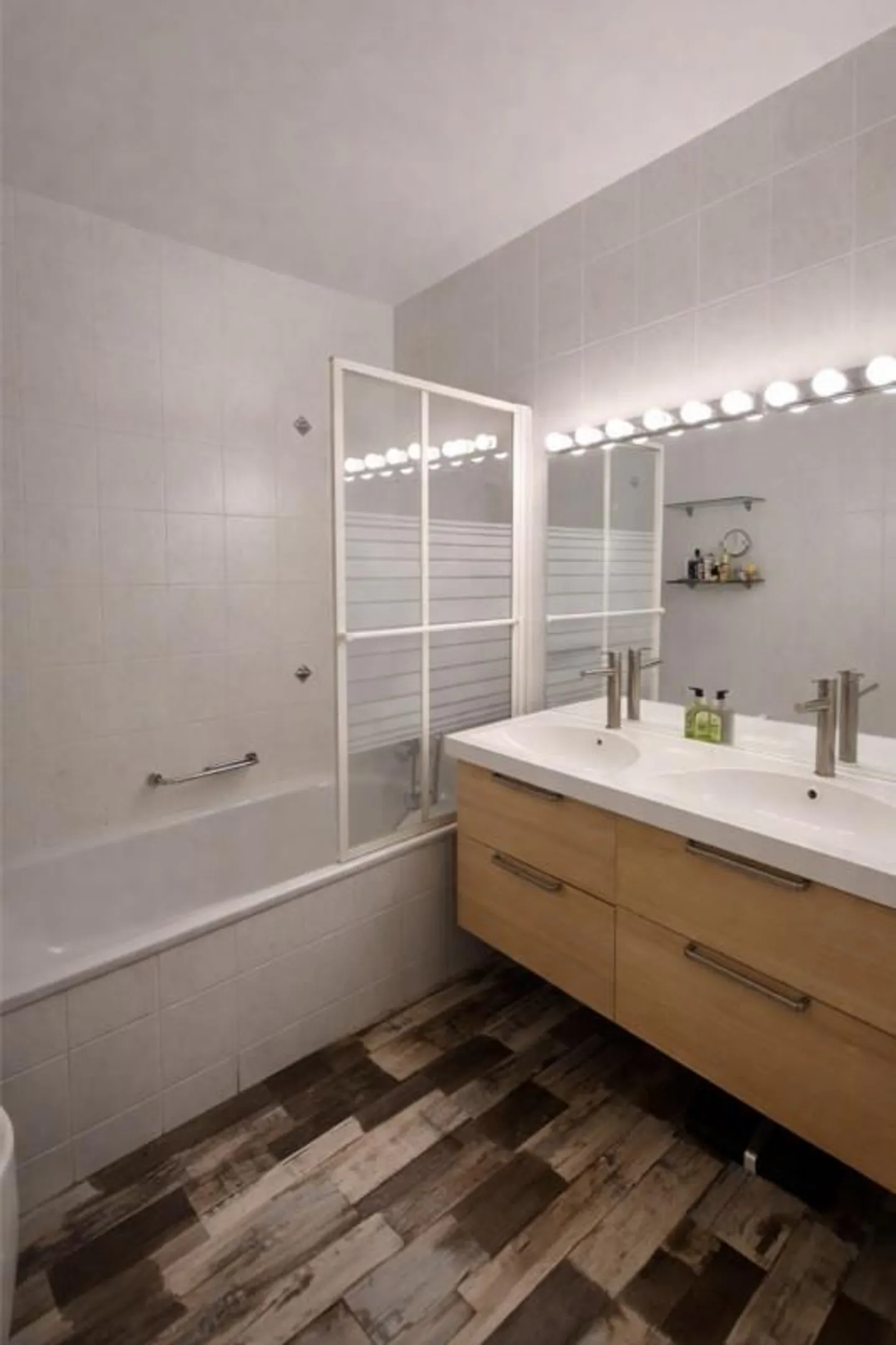 Appartement de luxe avec jardin privé - Photo 10 sur 12