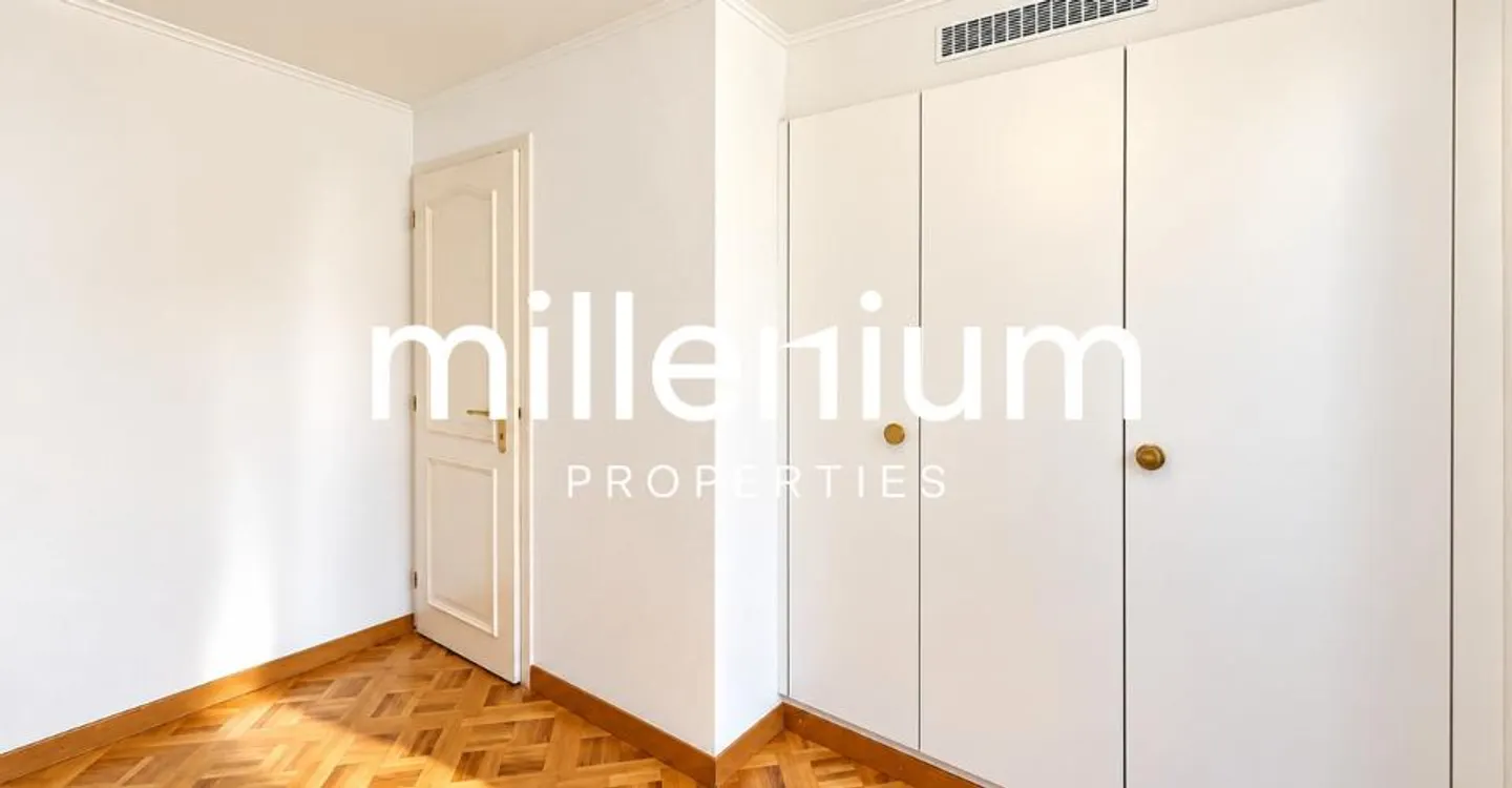 Beautiful apartment facing the Parc des Eaux-Vives - Photo 8 of 10