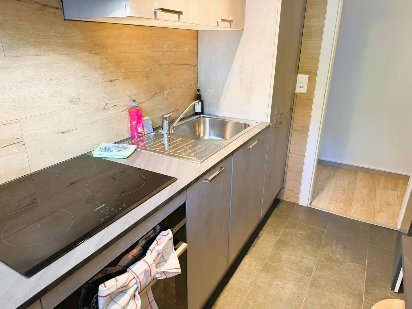 Magnificent 2.5 rooms fully renovated - Spacious & bright - Quiet location - B - Photo 10 of 14