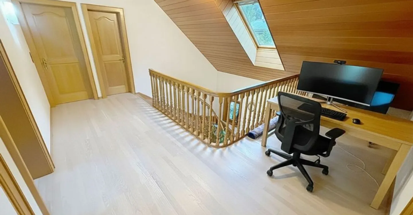 Maison extraordinaire - Autonome, rentable et rénovée avec sophistication, à 20 minutes de Lausanne - Photo 11 sur 12