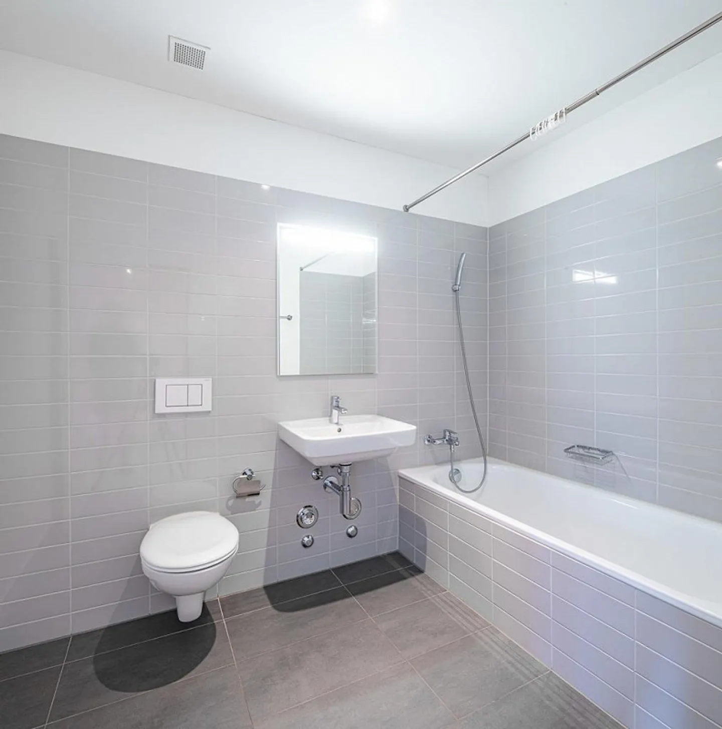 Modern apartment in the Cypress Courtyard! - Photo 8 of 12