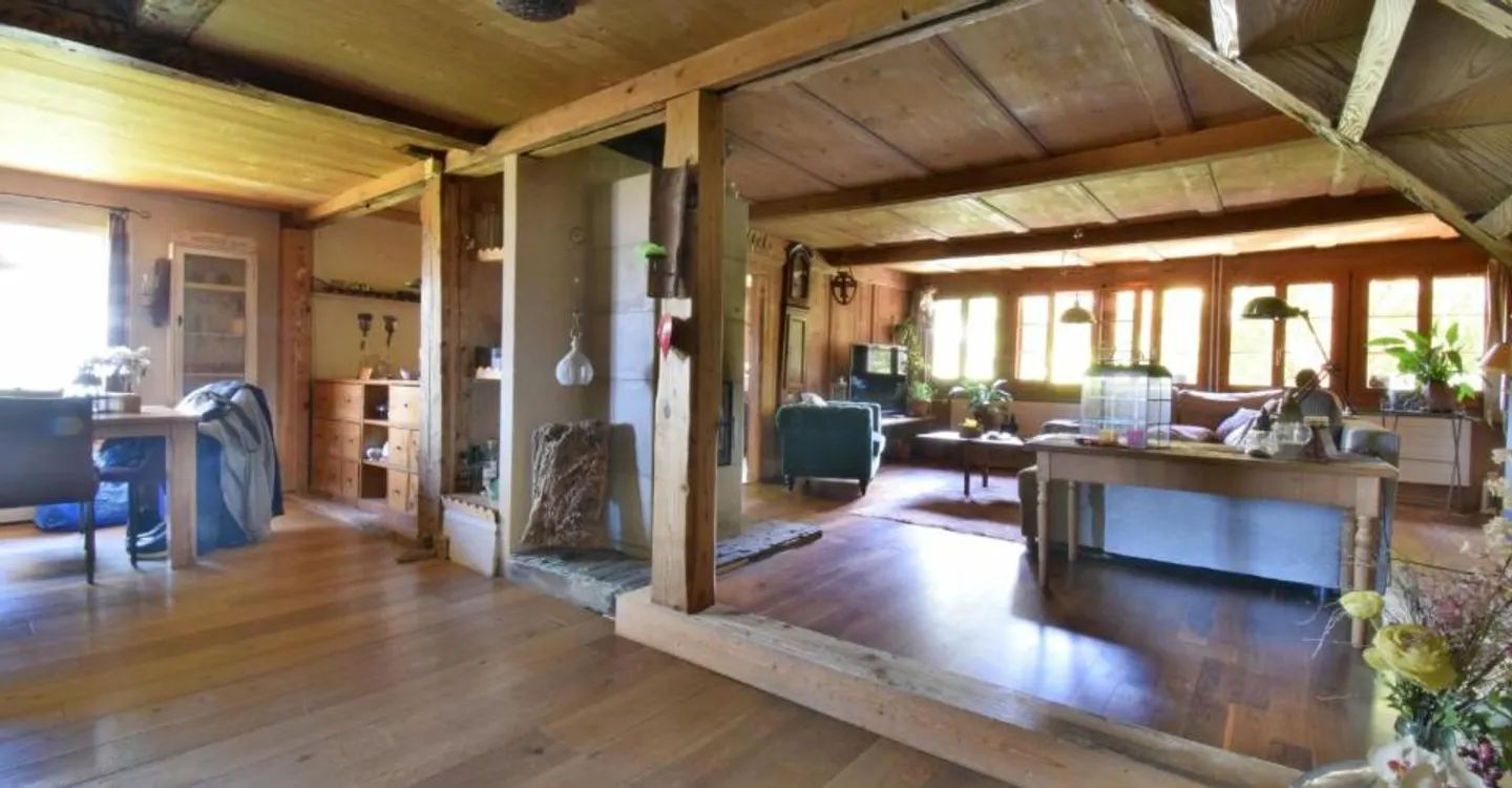 Ein charaktervolles Zuhause im Herzen der Freiburger Landschaft - Foto 4 von 9