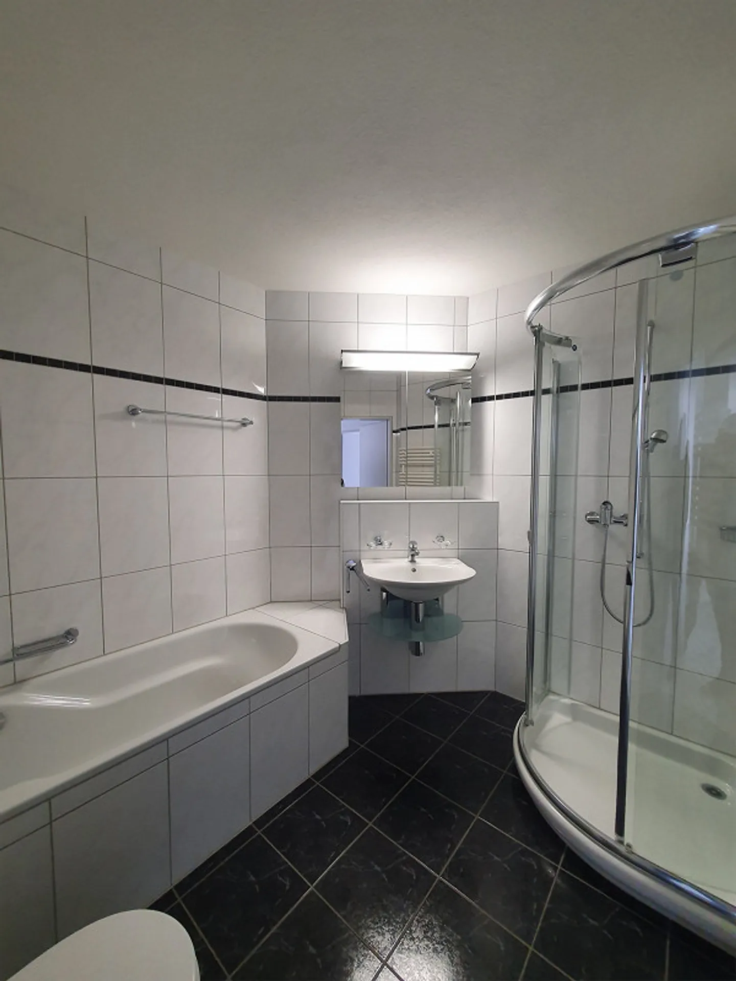 Gemütliche Wohnung mit grossem Balkon - Foto 6 von 8