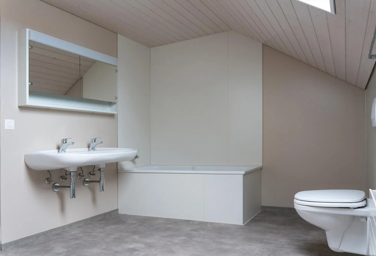 Modern living - centrally & stylishly renovated - Photo 12 of 13