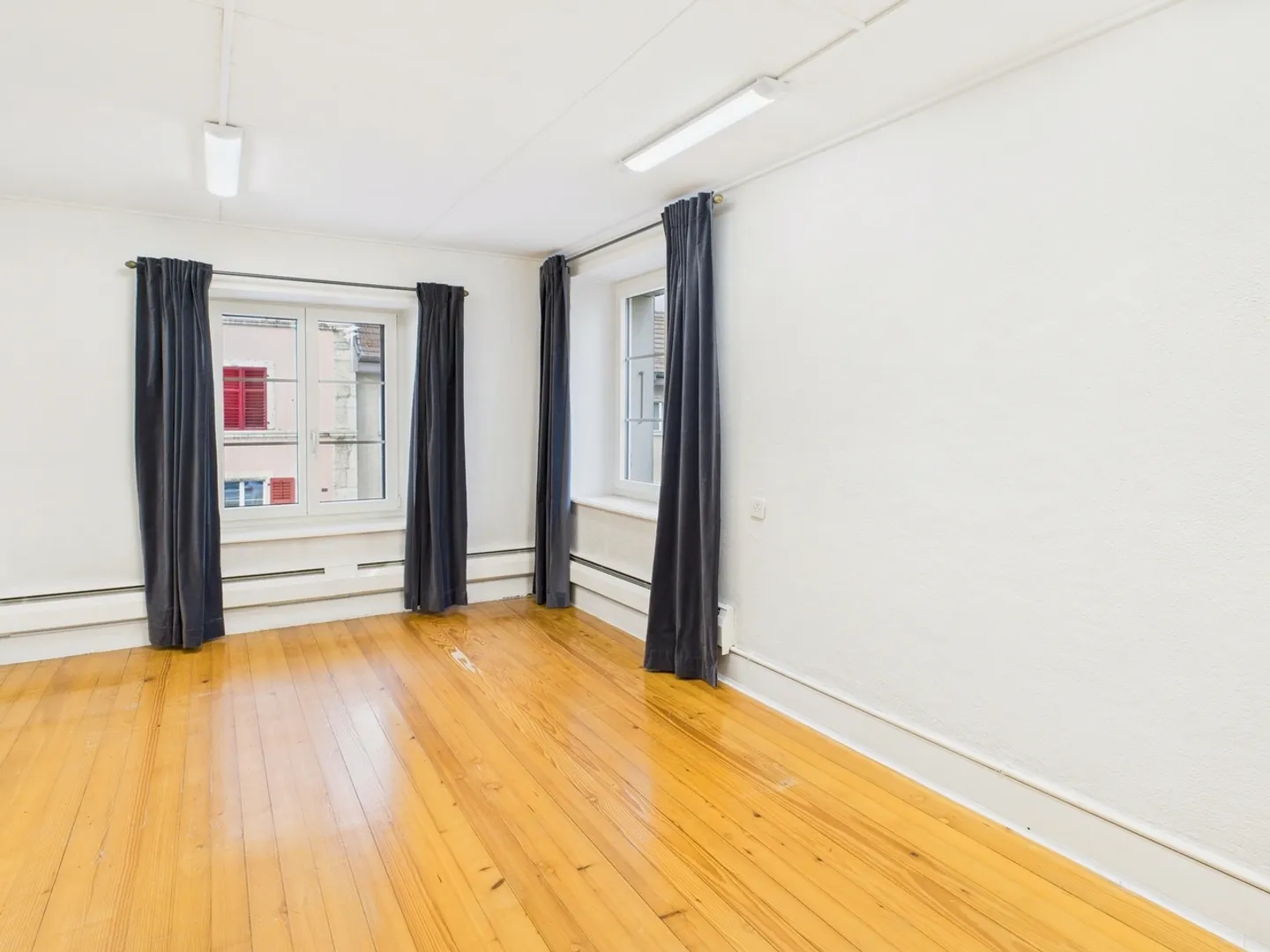 «Historisches 8.5-Zimmer-Bauernhaus mit Charme, Pferdestall und grossem Garten in Attiswil» - Foto 9 von 13