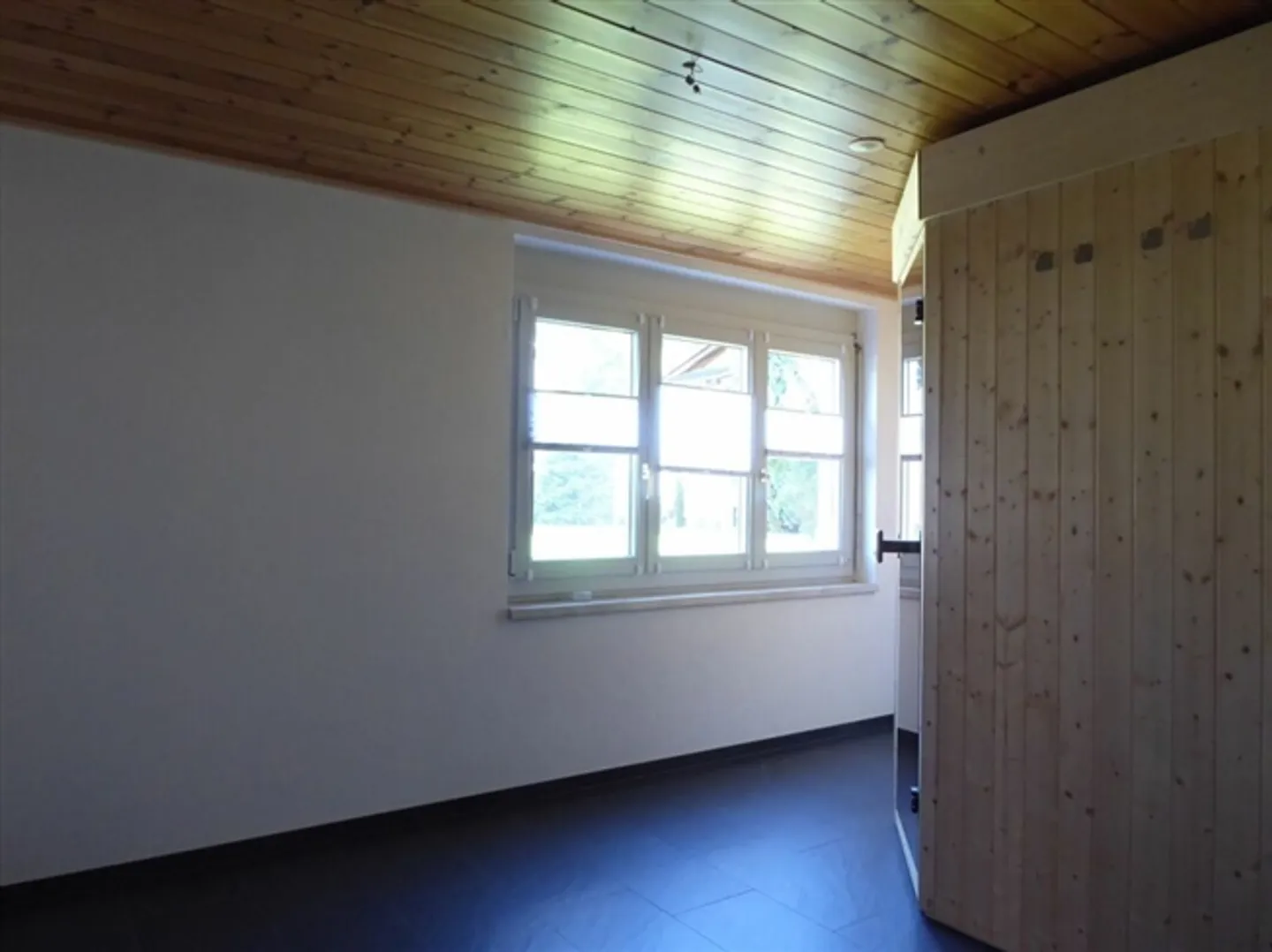 «freistehendes 6 1/2-Zimmer-Einfamilienhaus an kinderfreundlicher Lage» - Foto 18 von 20