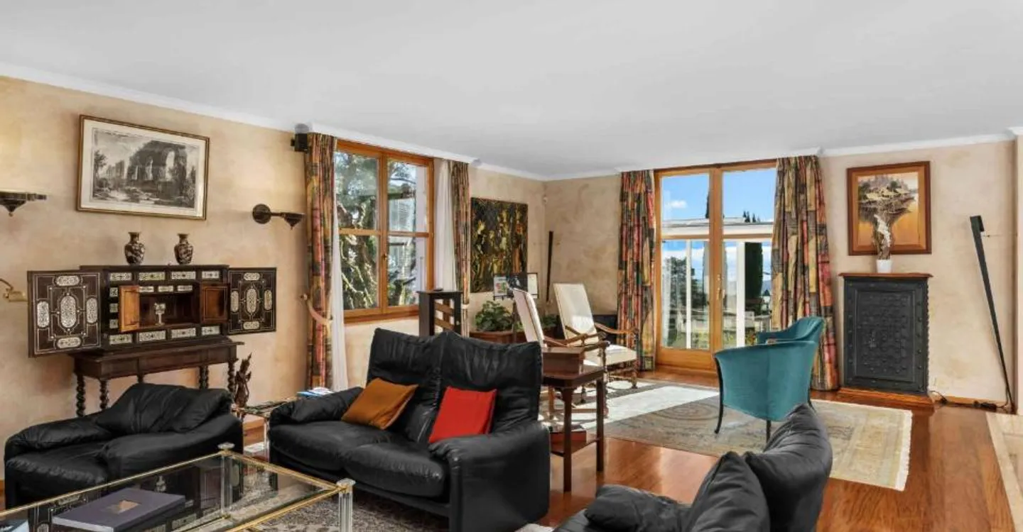 Elegante Villa mit Panorama über den Genfersee und die Alpen - Foto 11 von 13