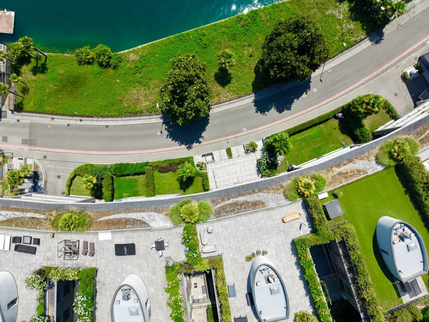 Villa Branca – A luxury oasis with lake view - Photo 4 of 13