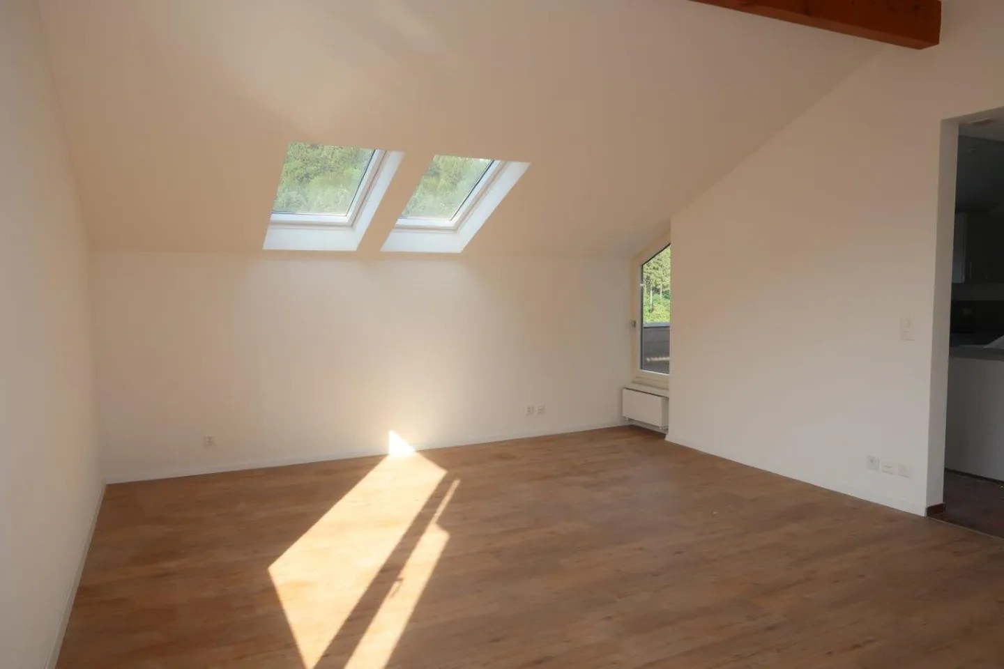 Charmante 2.5-Zimmer-Wohnung mit Balkon - Foto 4 von 12