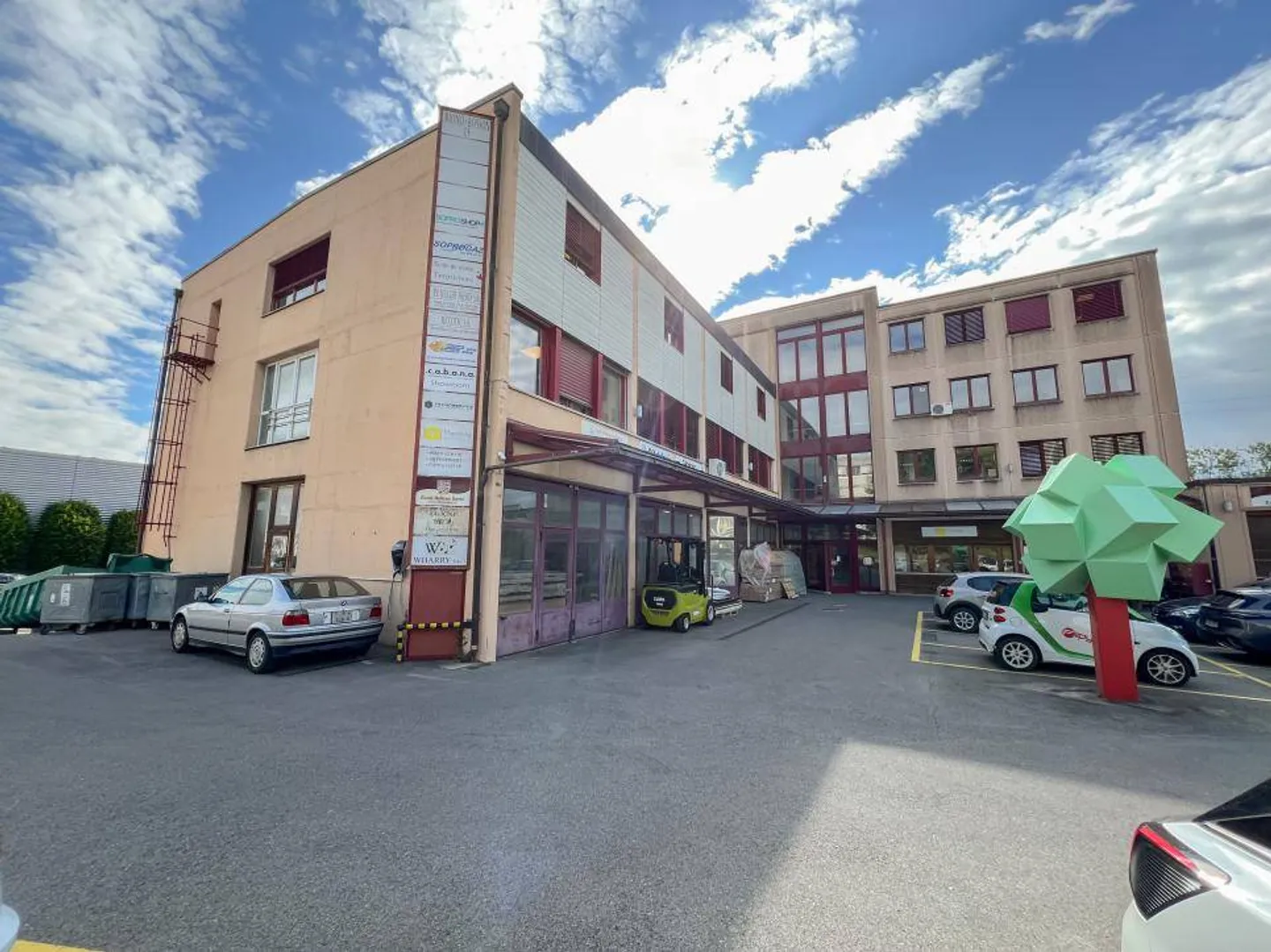 Verwaltung/Büro 425,5 m2 in Morges - Foto 1 von 13