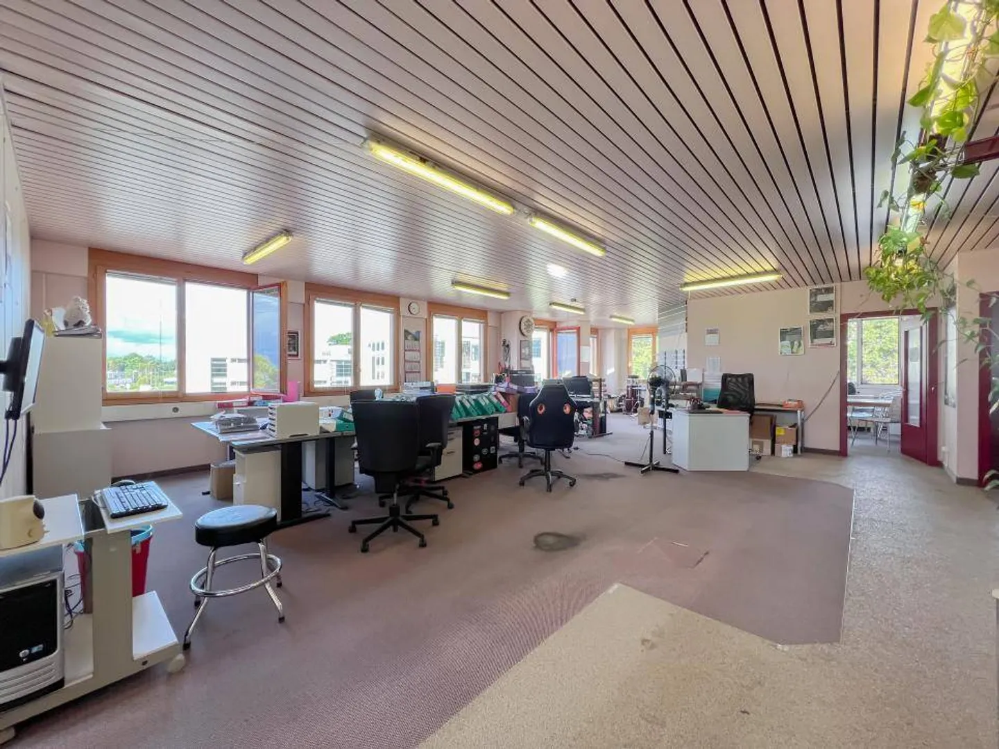 Verwaltung/Büro 425,5 m2 in Morges - Foto 9 von 13