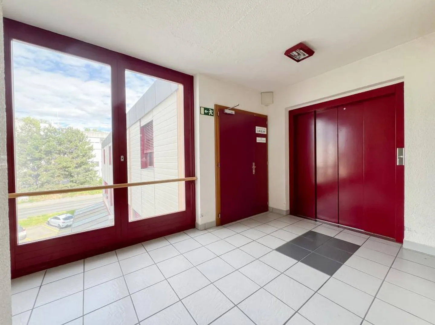 Verwaltung/Büro 425,5 m2 in Morges - Foto 10 von 13