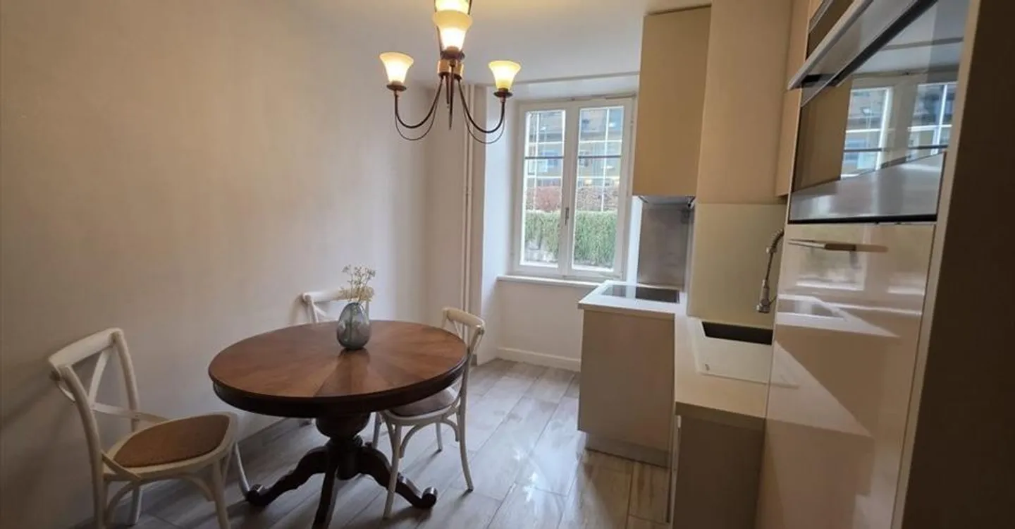 Appartement meublé tout confort - Photo 2 sur 8