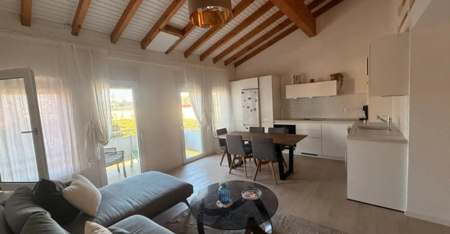Appartement Charmant Près du Lac - Photo 3 sur 6