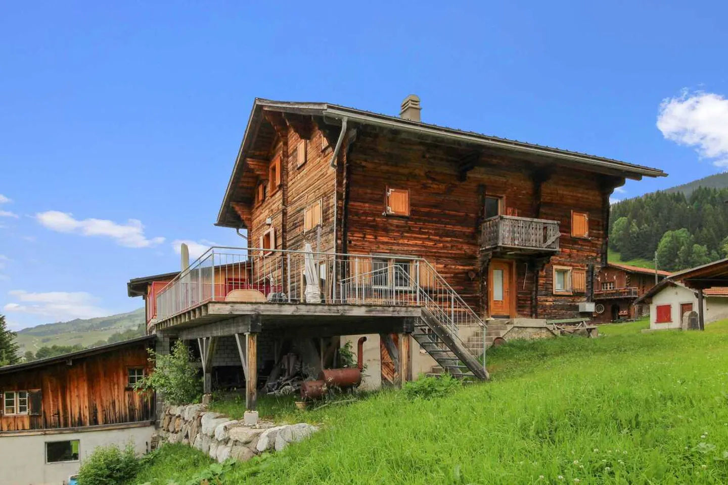 6.5-Room Semi-Detached House - Photo 2 of 13