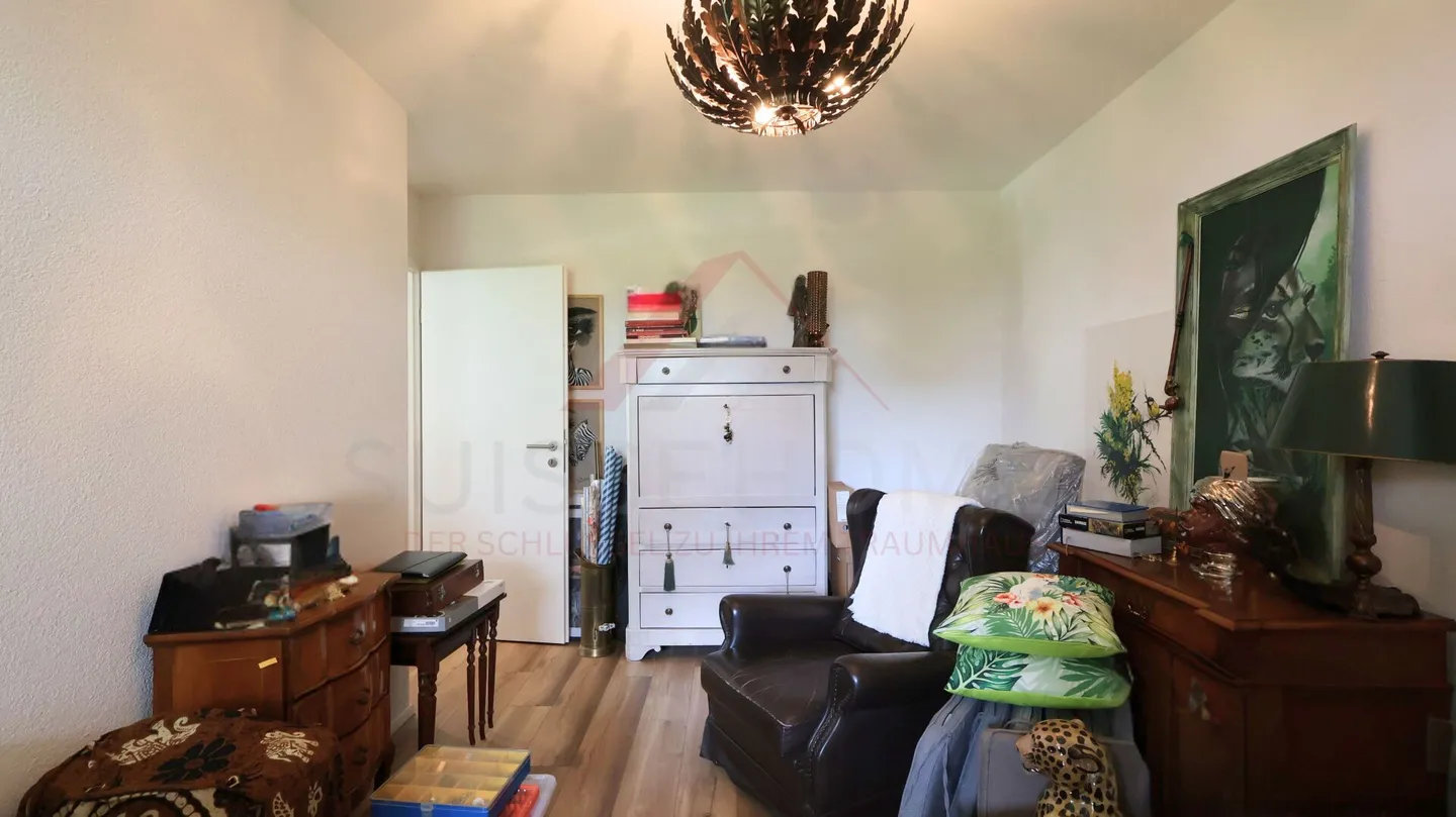 3,5 Zimmer Herzstück - Privater Garten 110 m² & große Terrasse 22 m², Wohnzimmer 43 m² und absolute Ruhe - Foto 9 von 14