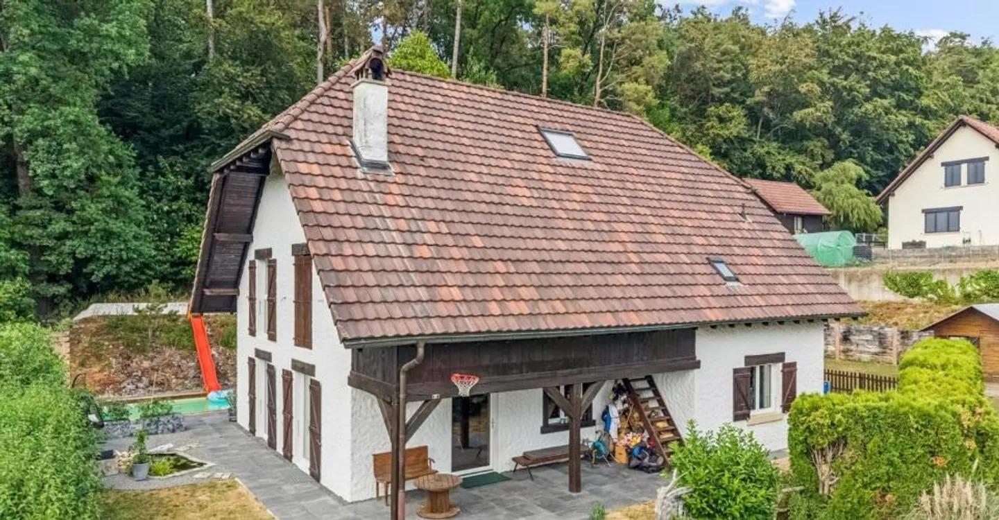 Villa prestigieuse en lisière de forêt - Photo 4 sur 10
