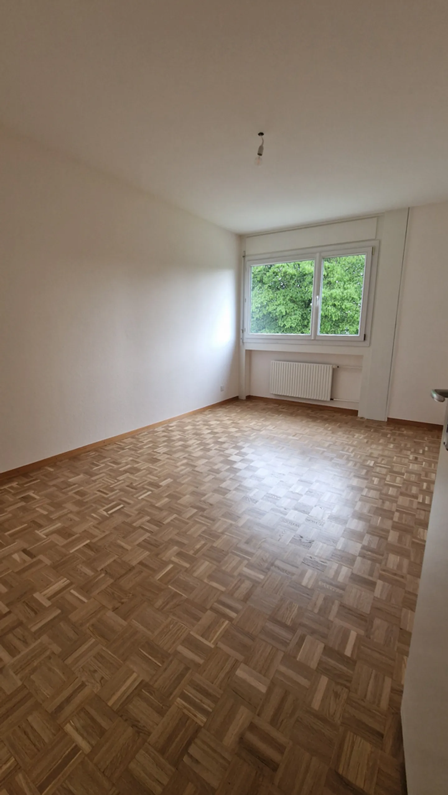 MEYRIN - Cinque Stanze con Balcone - Foto 3 di 8