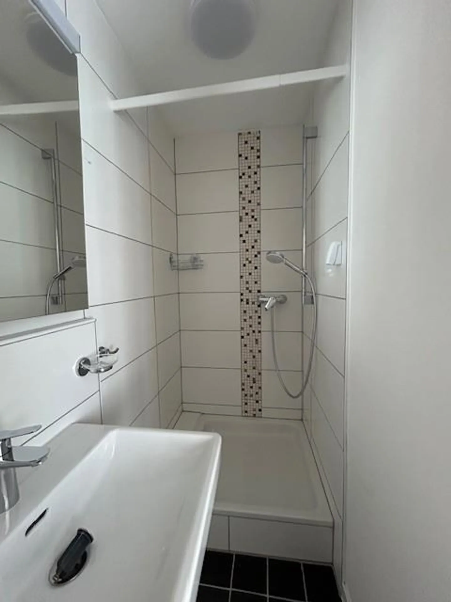 Appartement 4 pièces avec petit balcon - Photo 4 sur 10