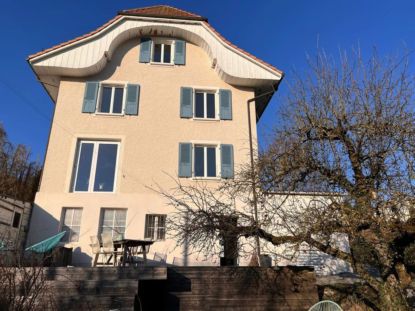 Grande maison individuelle de 6 pièces à vendre à Orpund - Photo 1 sur 13