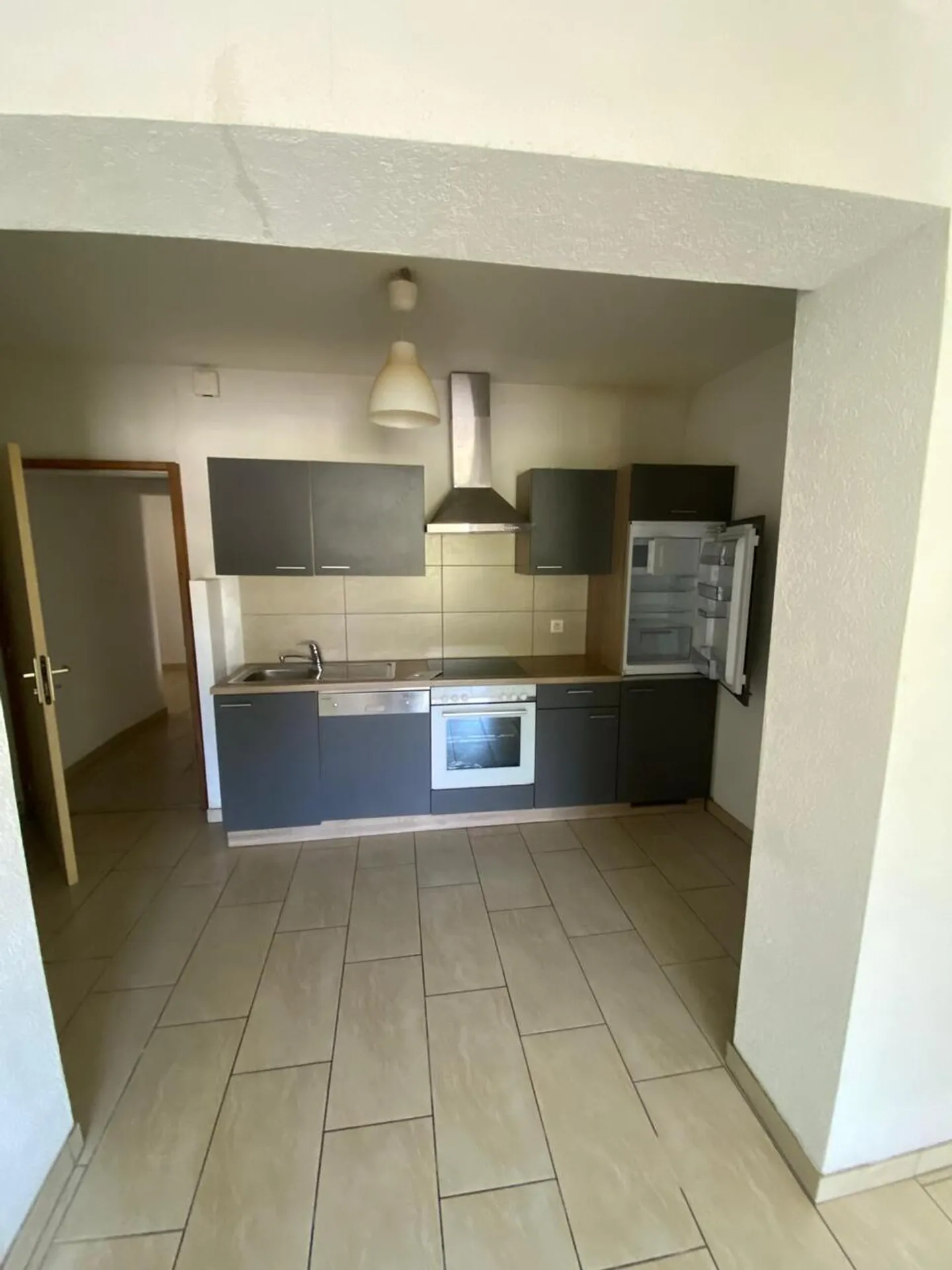 Joli appartement de 2.0 pièces à Ste-Croix - Photo 2 sur 5