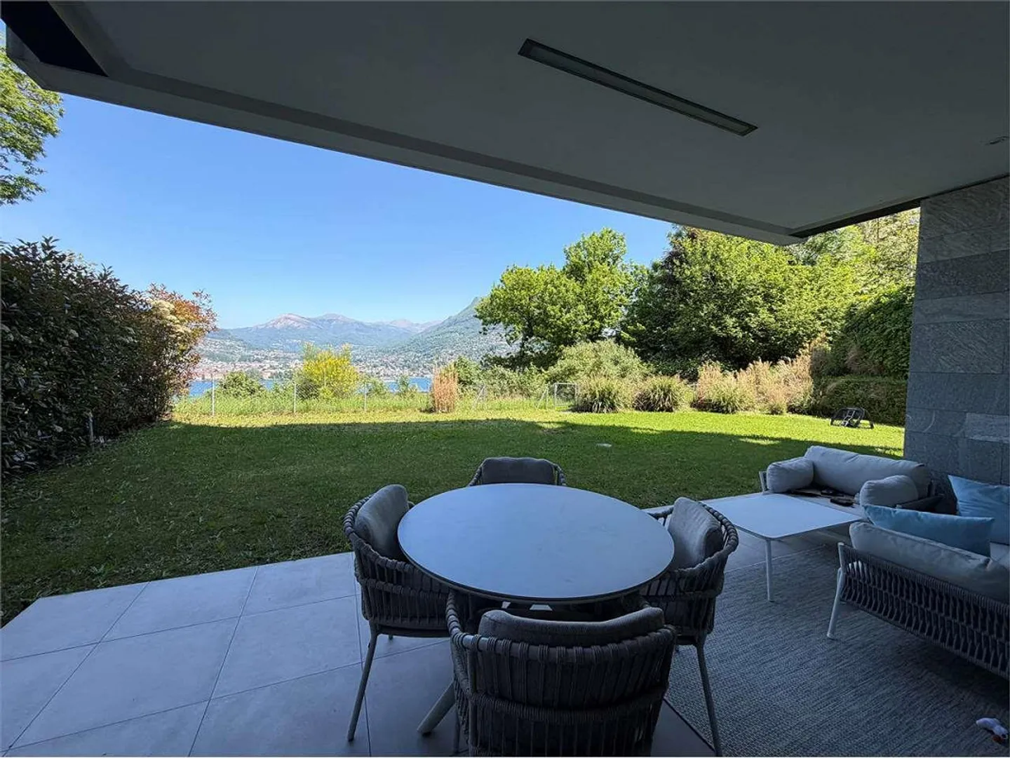 Eleganza senza compromessi con vista mozzafiato sul Lago di Lugano - Foto 6 di 12