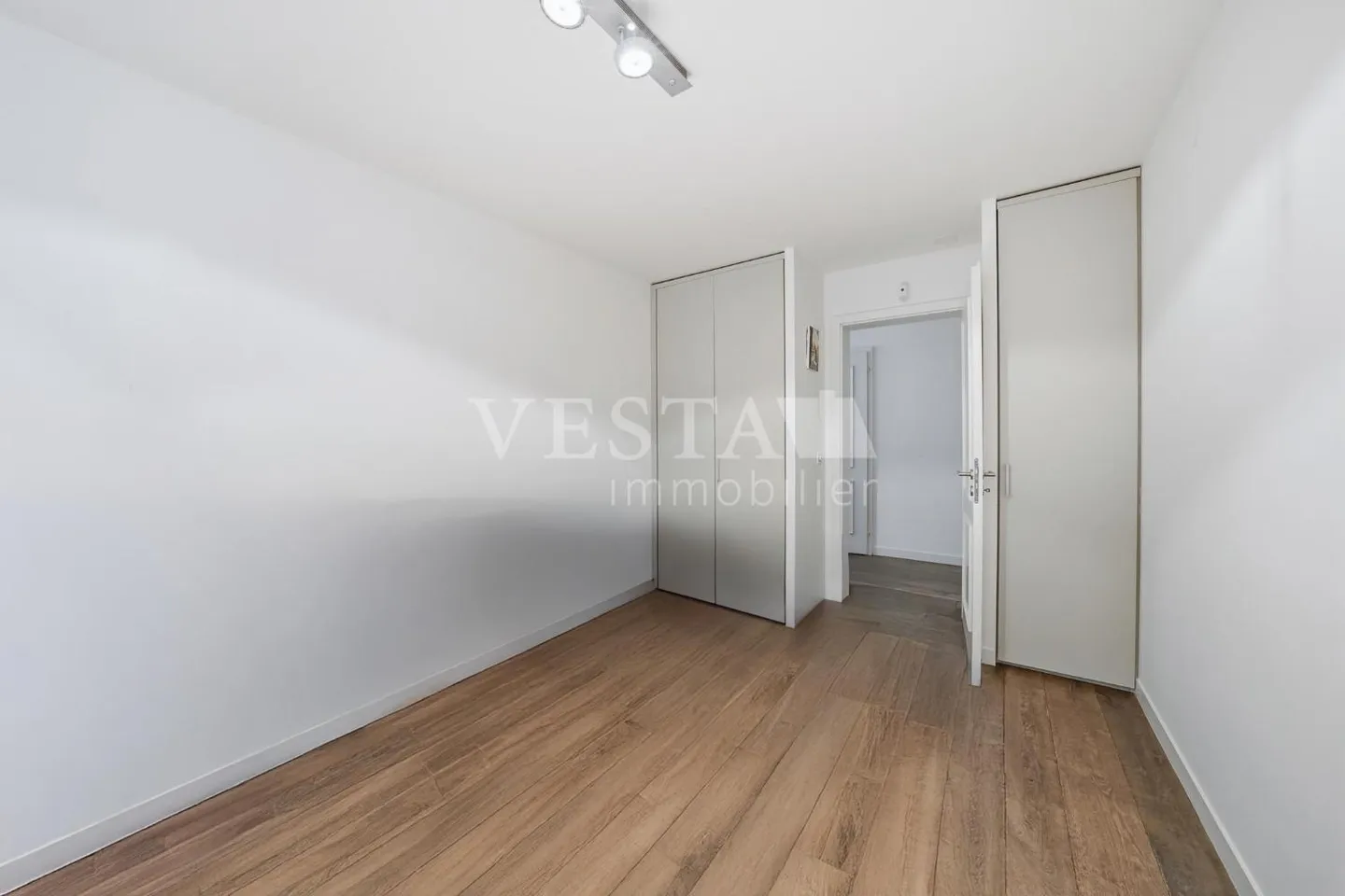 4.5 Room Apartment - Photo 11 of 12