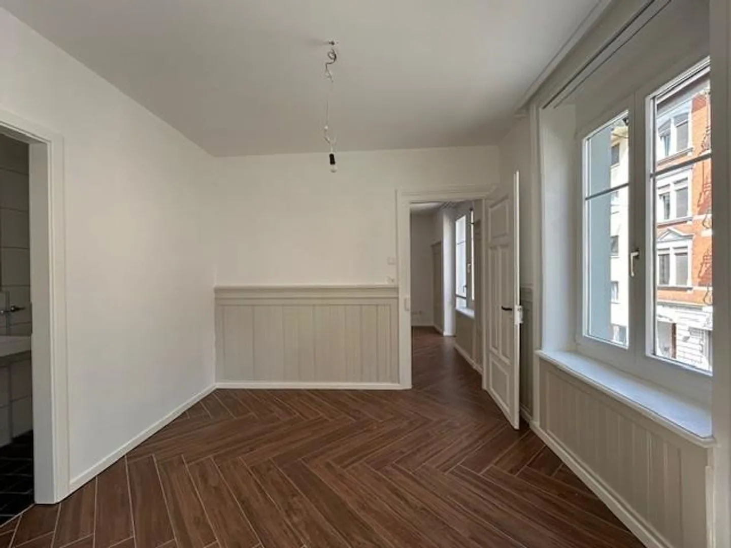 Appartement 4 pièces avec petit balcon - Photo 9 sur 10