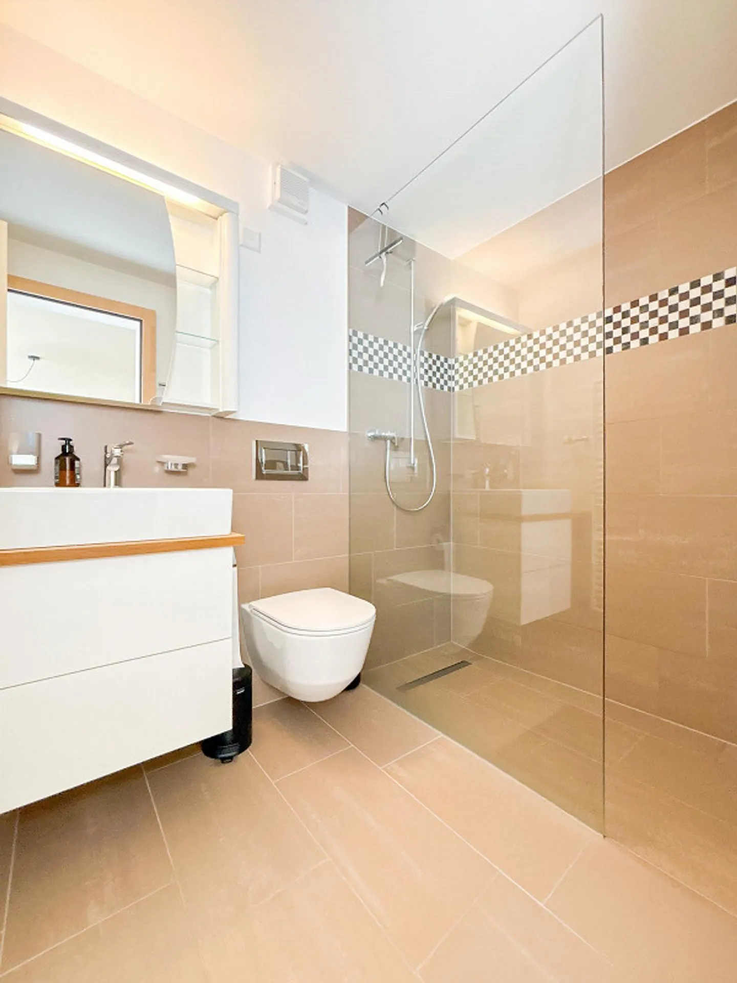 Charming residential house in a top location in Flims - Photo 7 of 12
