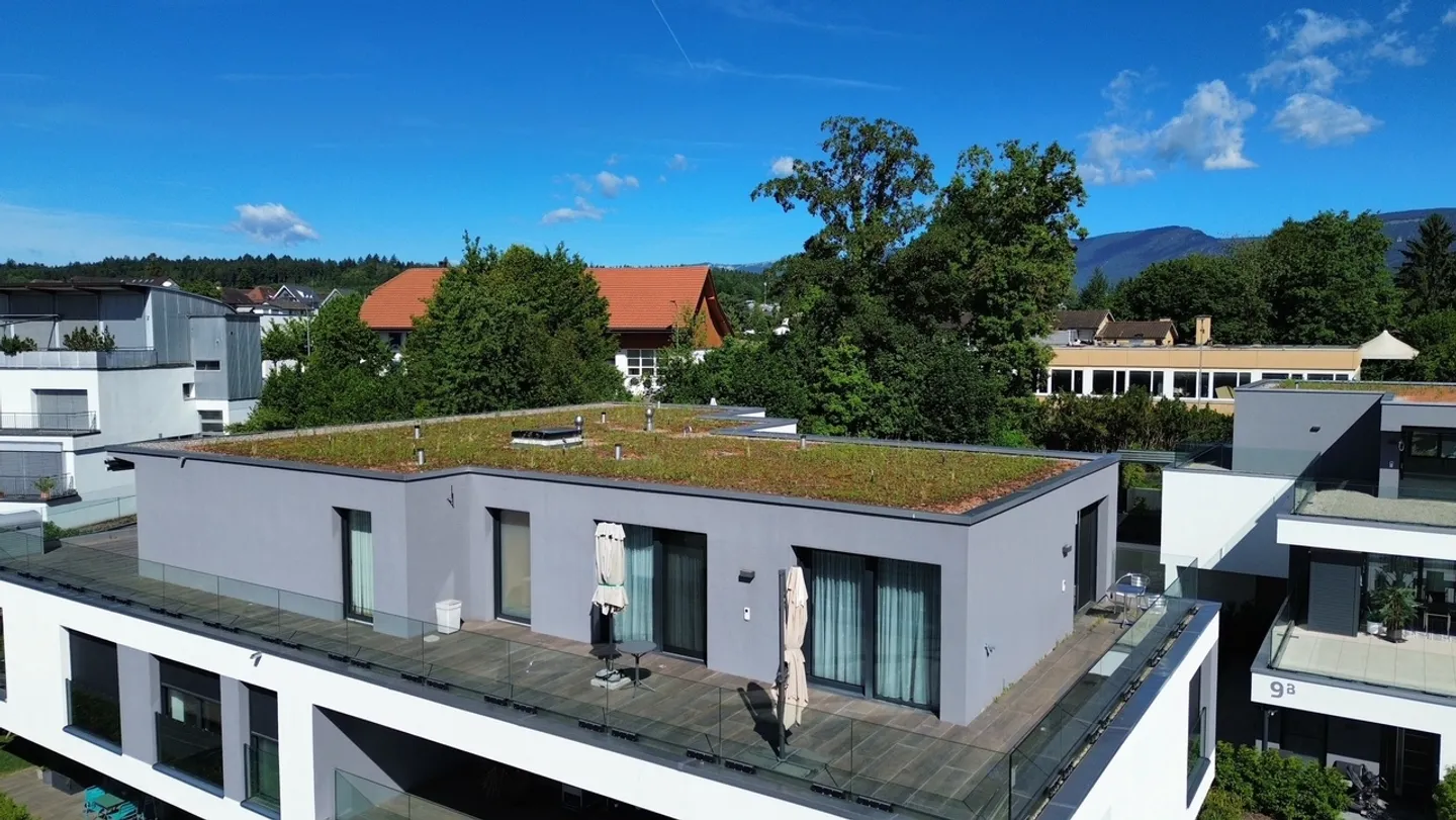 Penthouse Design Moderne avec Terrasse - Photo 2 sur 16