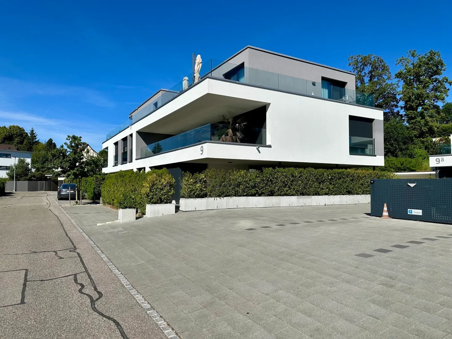 Penthouse Design Moderne avec Terrasse - Photo 3 sur 16