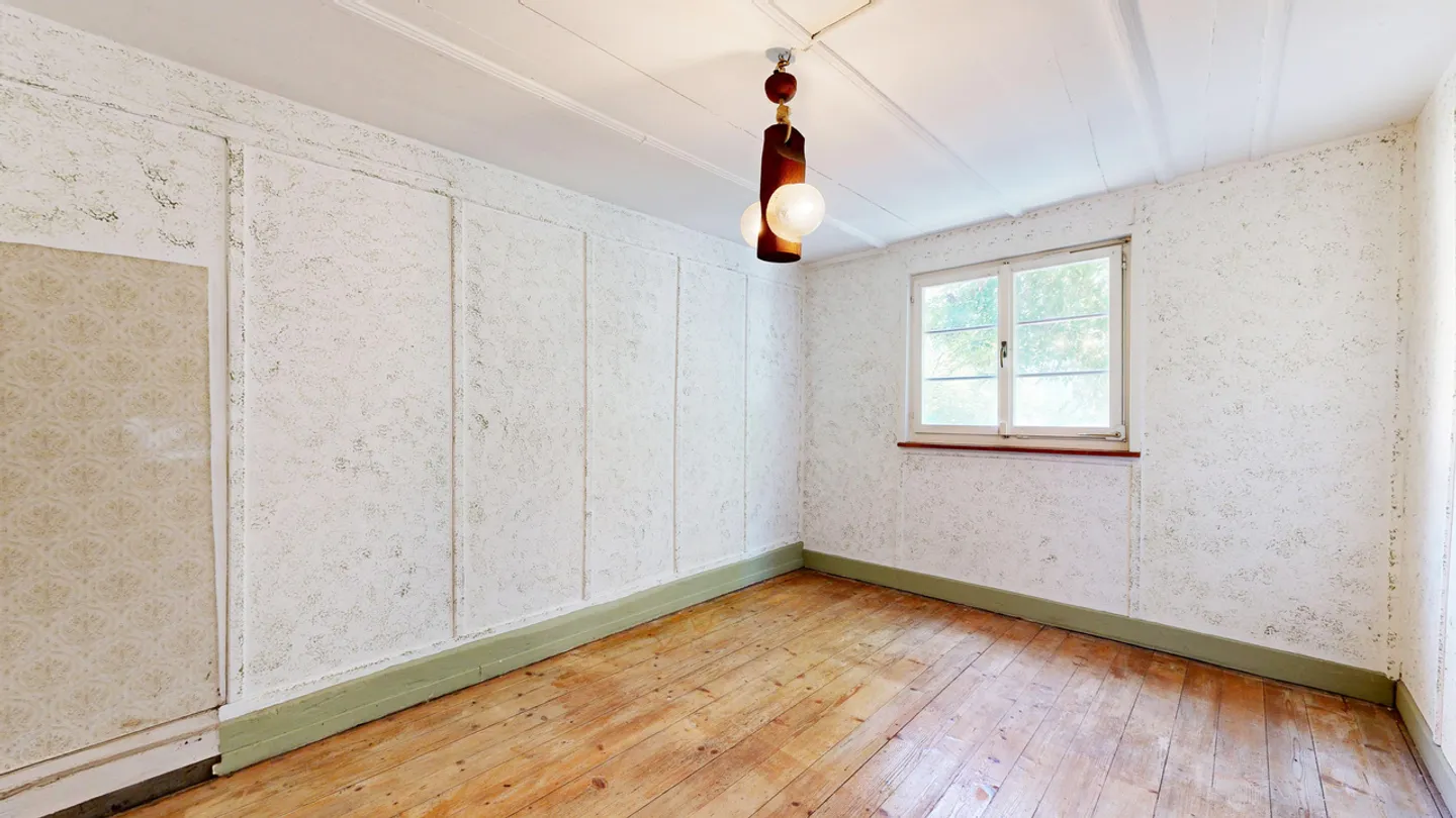 5-room detached house in a fantastic location in the village center of Arlesheim - Photo 5 of 15