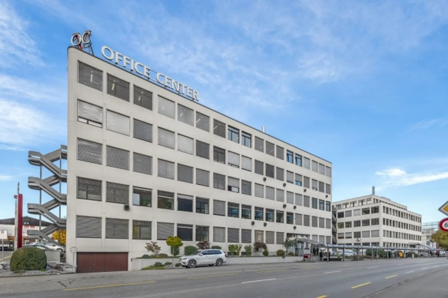 Centro uffici di Volketswil - Ufficio individuale completamente attrezzato tra 30 e 55 m² in affitto - Foto 2 di 2
