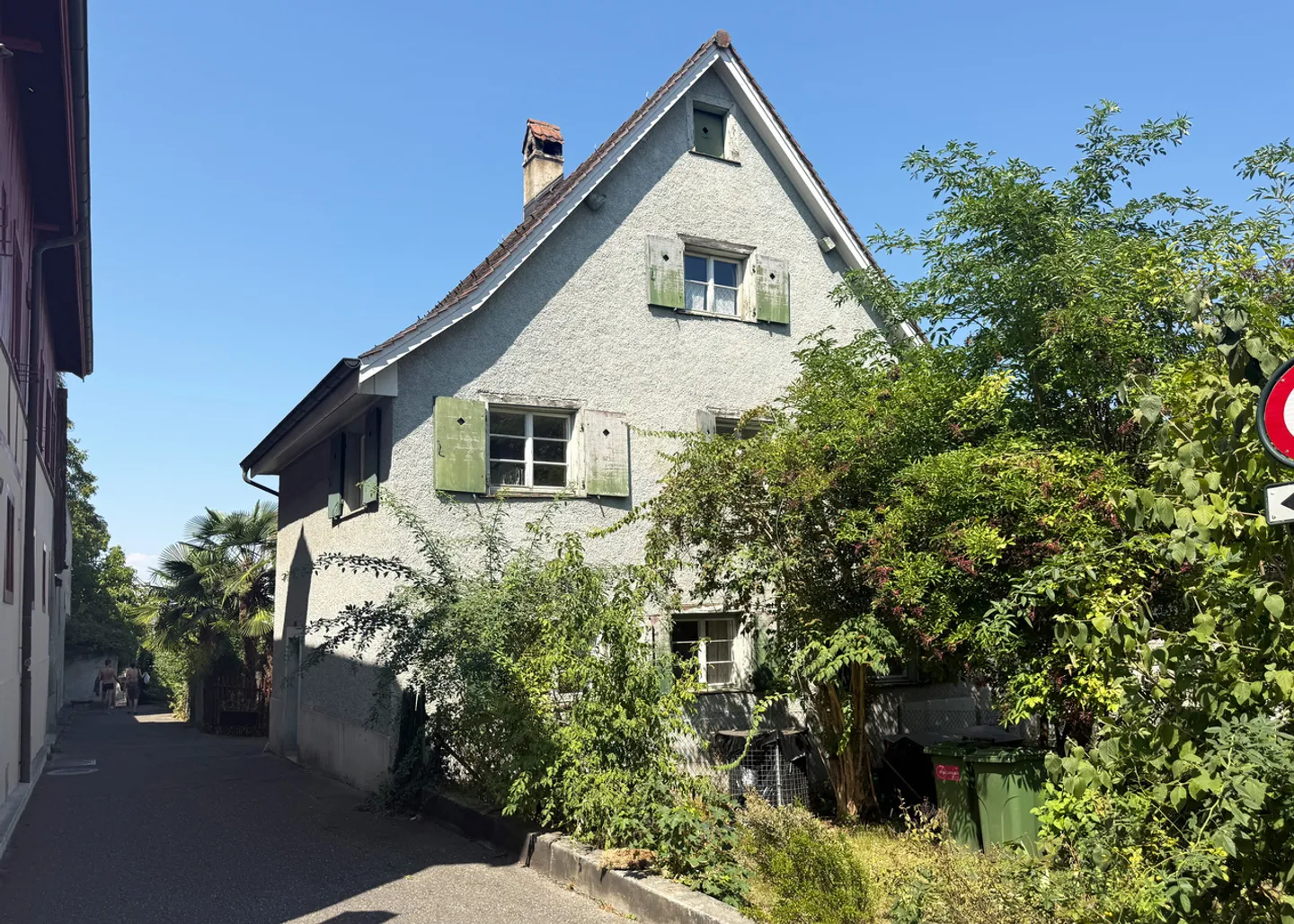 5-room detached house in a fantastic location in the village center of Arlesheim - Photo 14 of 15