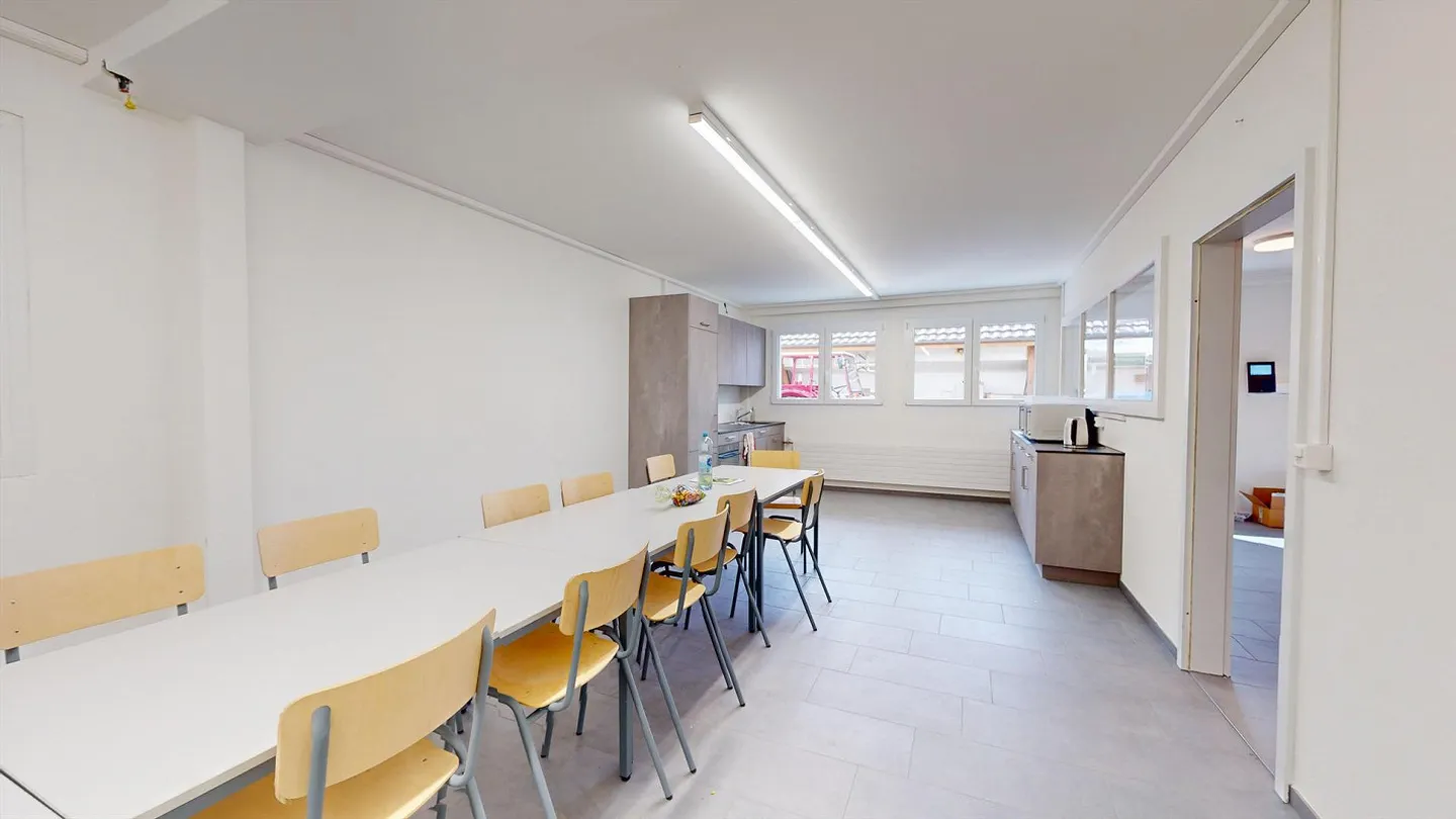 Gewerbe- und Wohneigentum - Foto 14 von 23