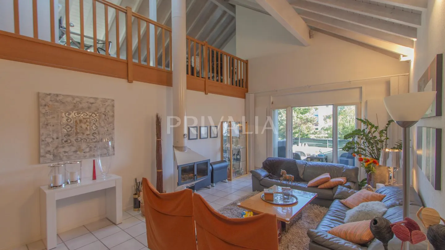 Grande duplex ristrutturato di 235 m2 - Bernex - Foto 1 di 5