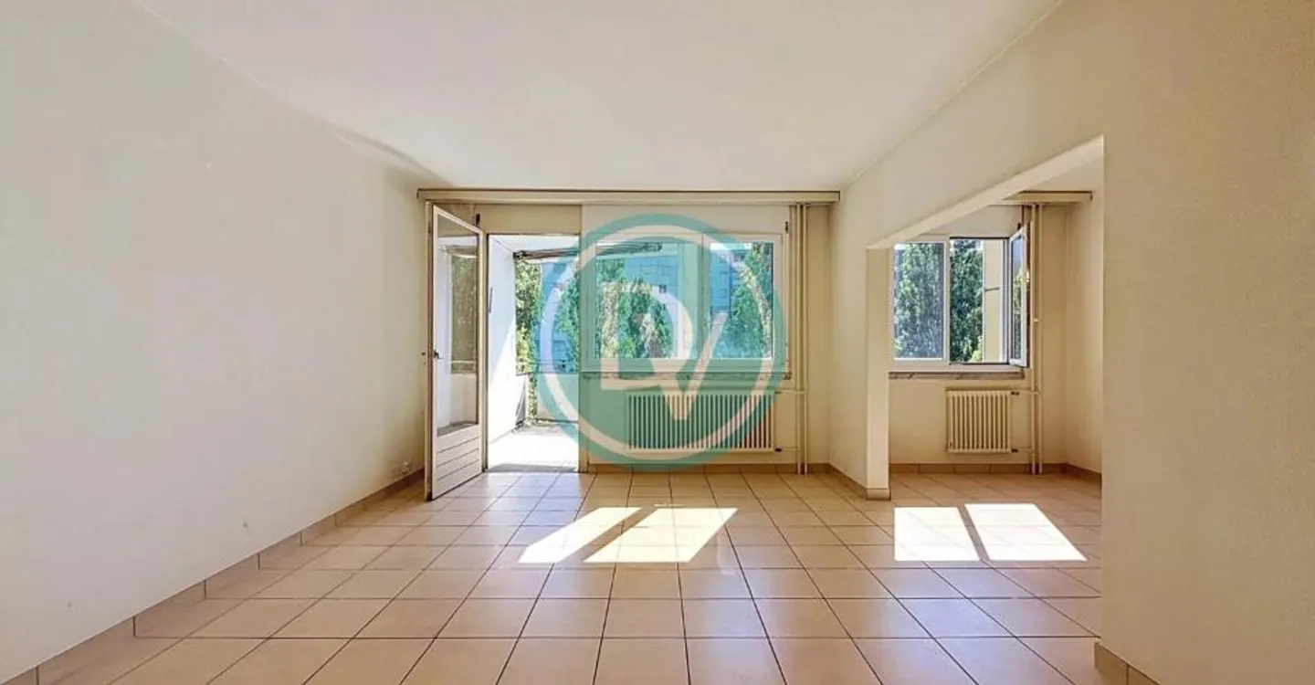 Bright 3-Room Apartment in Avanchets - Photo 1 of 13