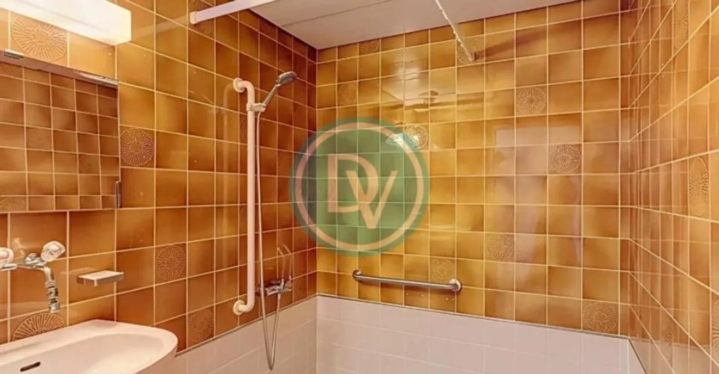 Bright 3-Room Apartment in Avanchets - Photo 10 of 13