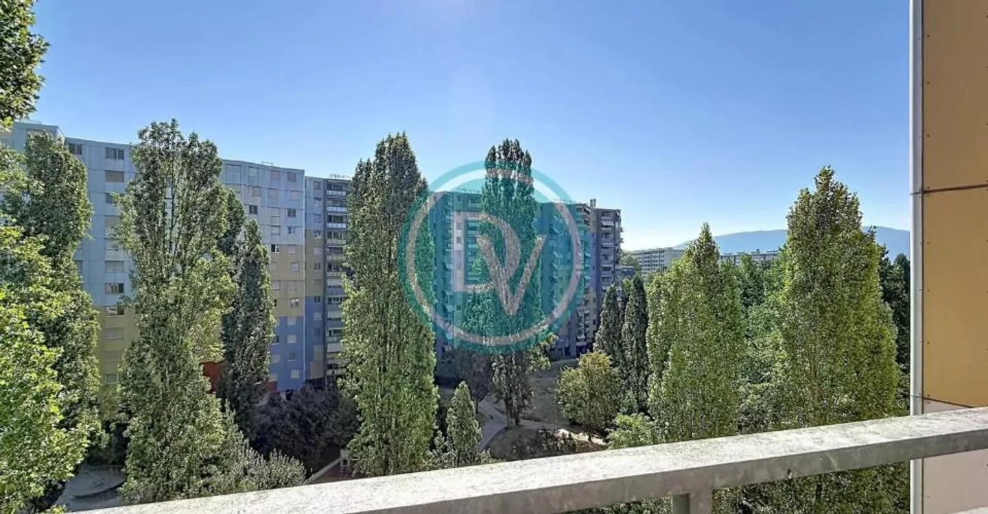 Bright 3-Room Apartment in Avanchets - Photo 13 of 13