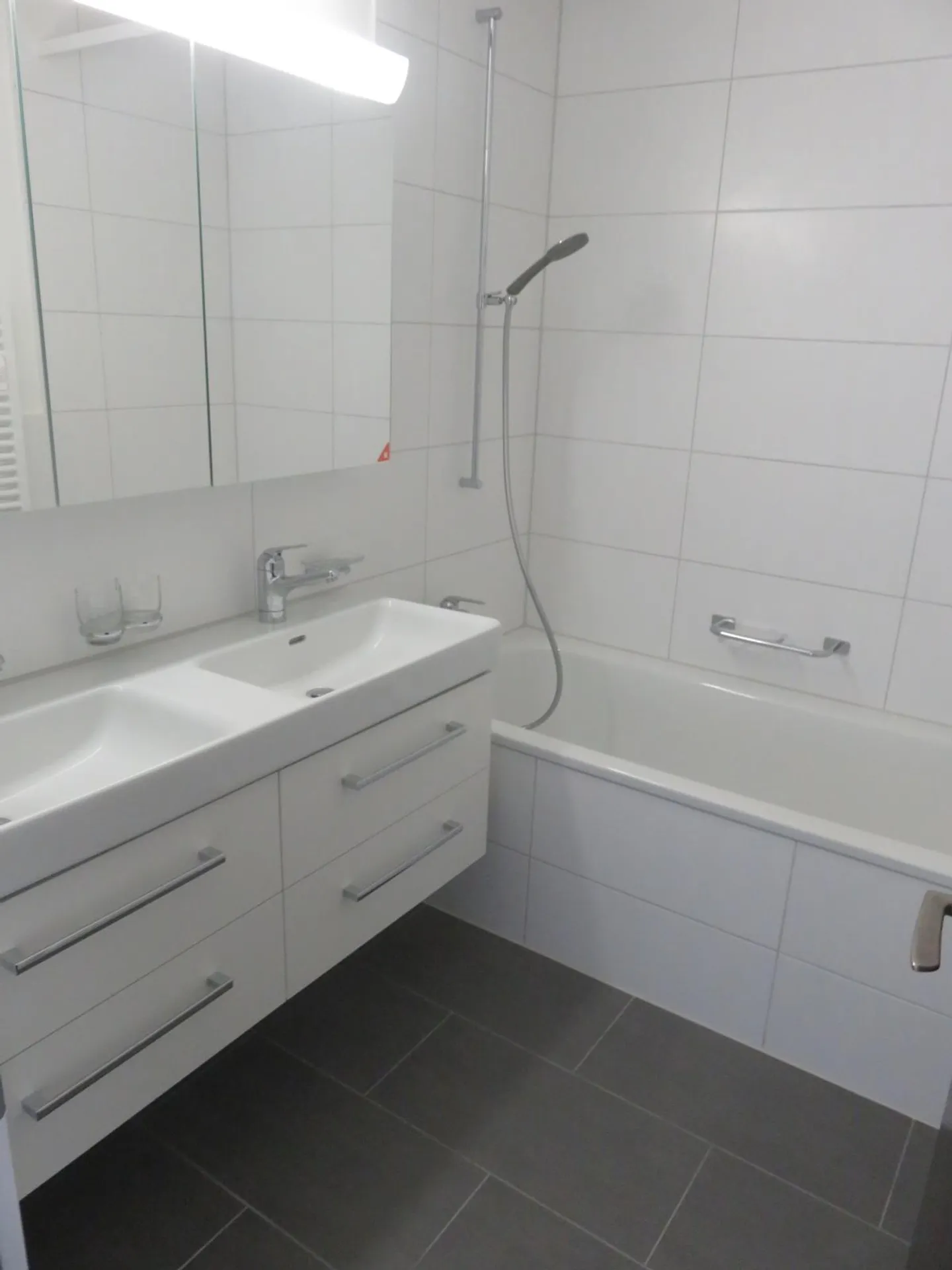 Helle 4.5 Zimmer Wohnung - Foto 6 von 9