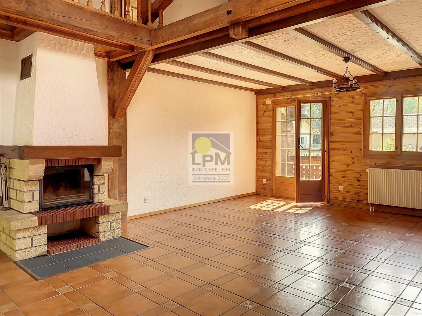 4.5 Room Apartment - Photo 1 of 10