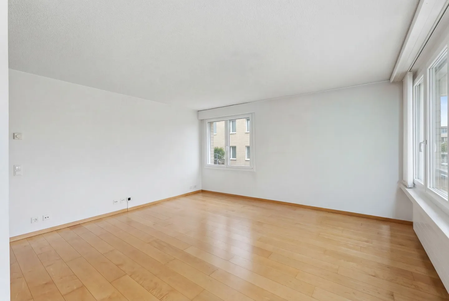 Appartement 3.5 pièces fraîchement rénové avec belle terrasse et vue imprenable à Kriens - Photo 3 sur 12