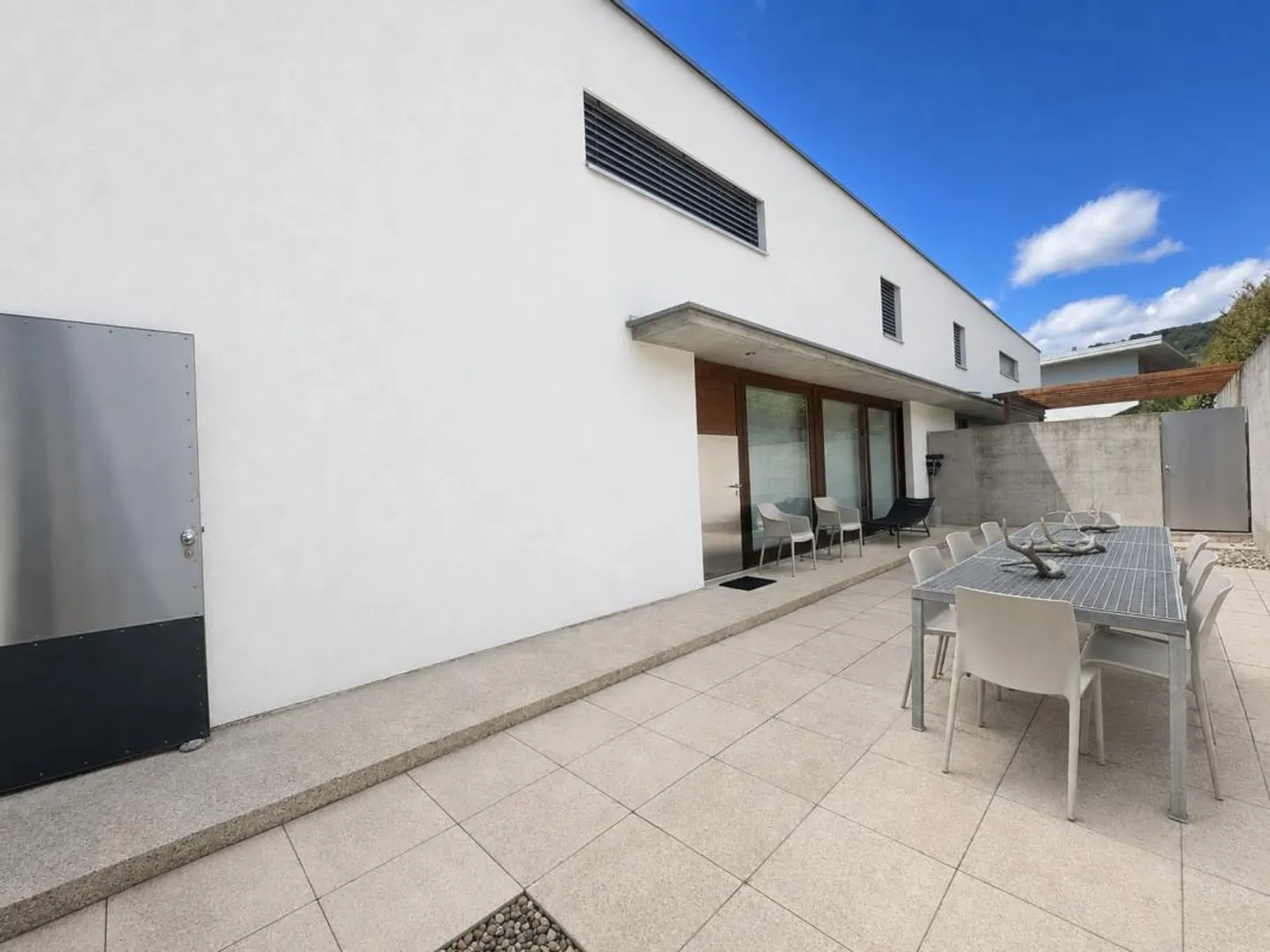 Beautiful Modern Villa in the Green - Photo 11 of 11