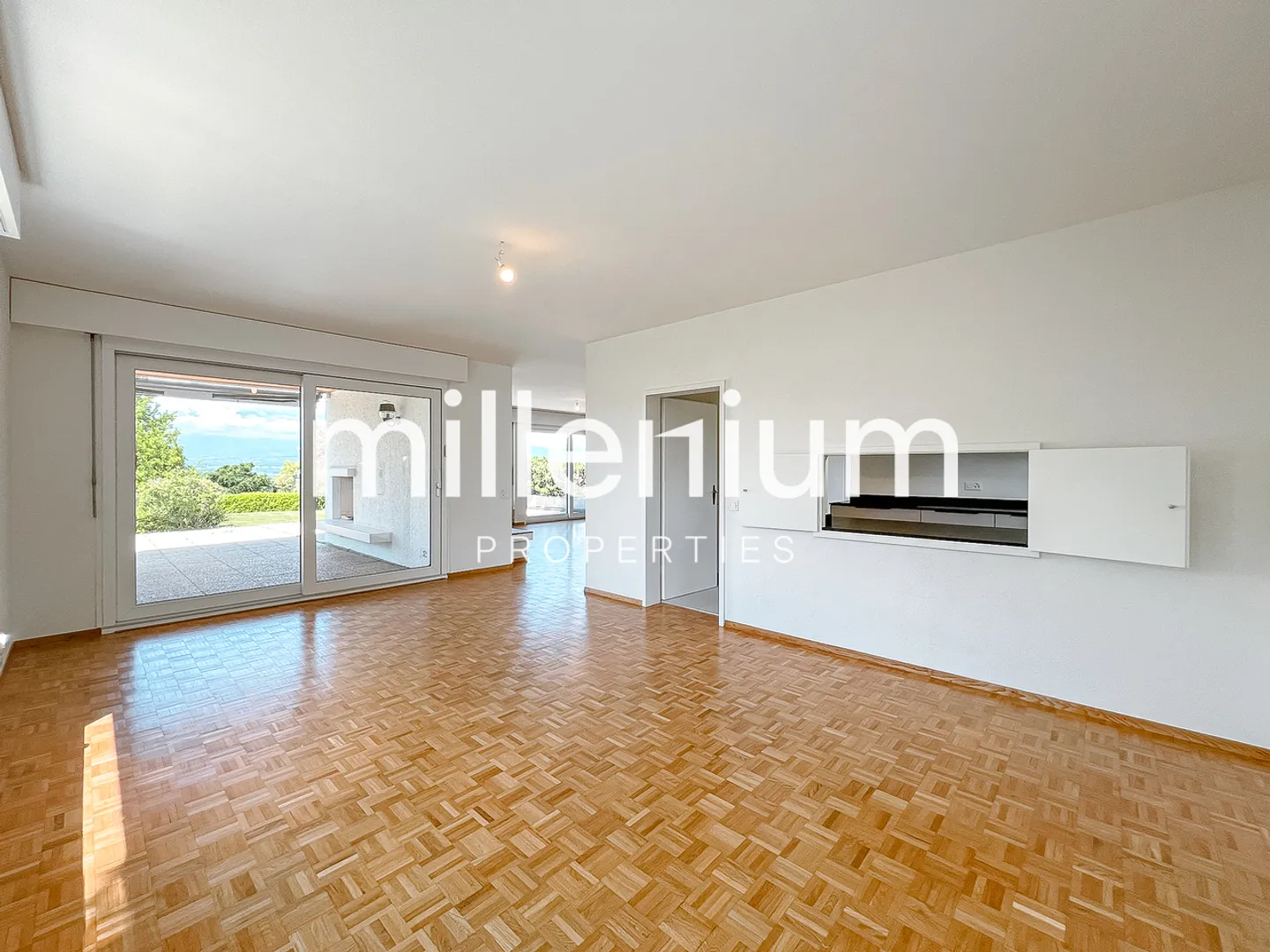 Villa di Eccezione con Vista sul Lago di Ginevra a Corsier - Foto 9 di 16