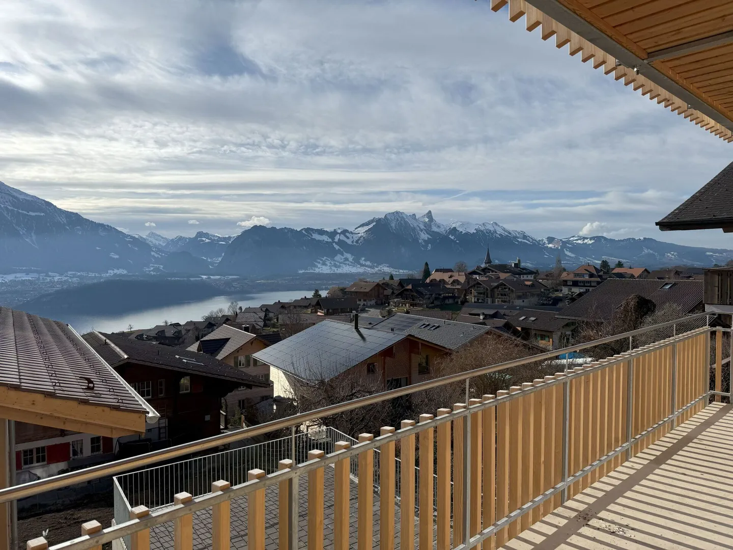 Cozy, modern, in a very sunny location with a view - Photo 15 of 38