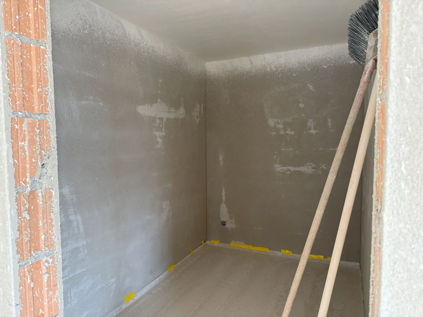 Cozy, modern, in a very sunny location with a view - Photo 30 of 38